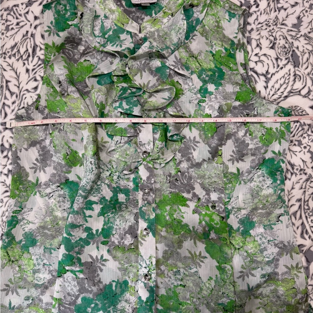 Tahari Green & Gray Ruffled Mandarin Collar sleeveless Blouse size Large - Picture 8 of 12
